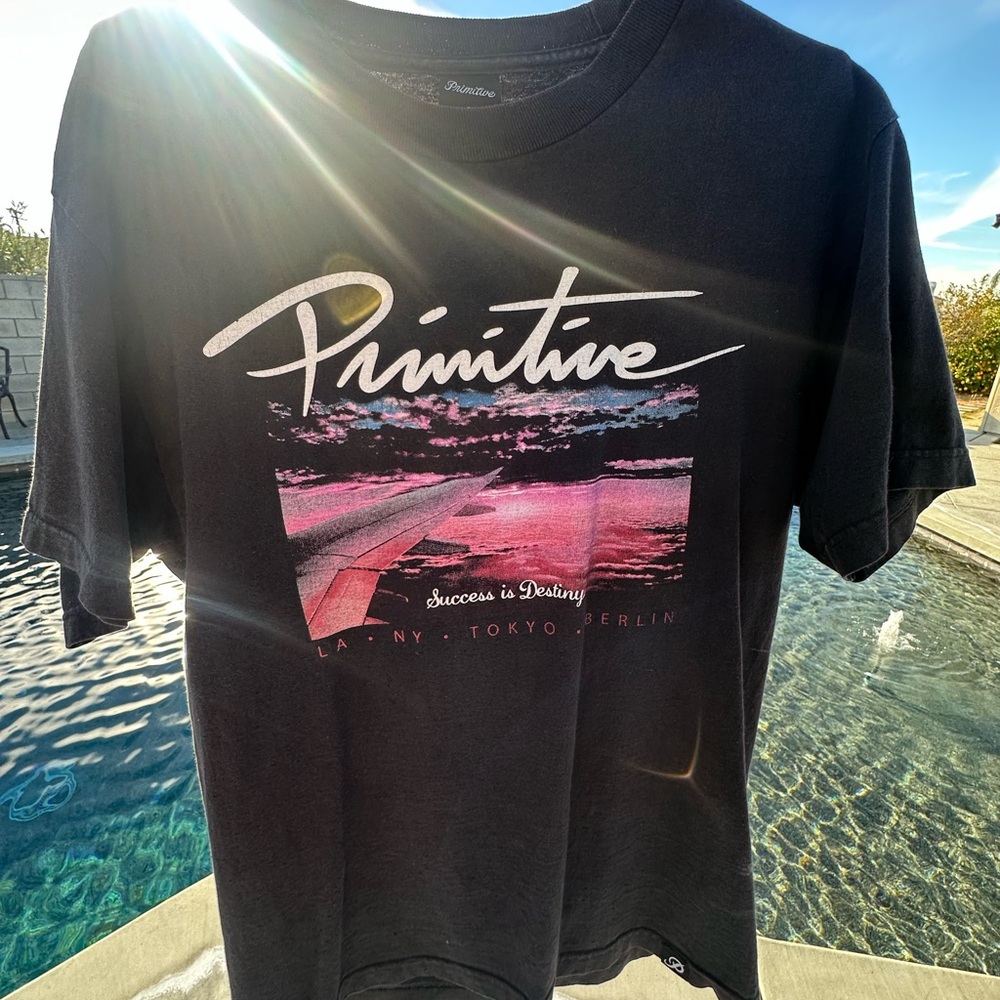Primitive Medium Black